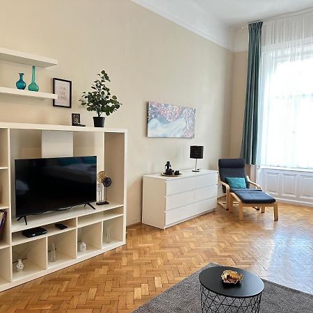 Orangehomes Peaceful Apartment Next To Central Market Hall Budapesta Exterior foto