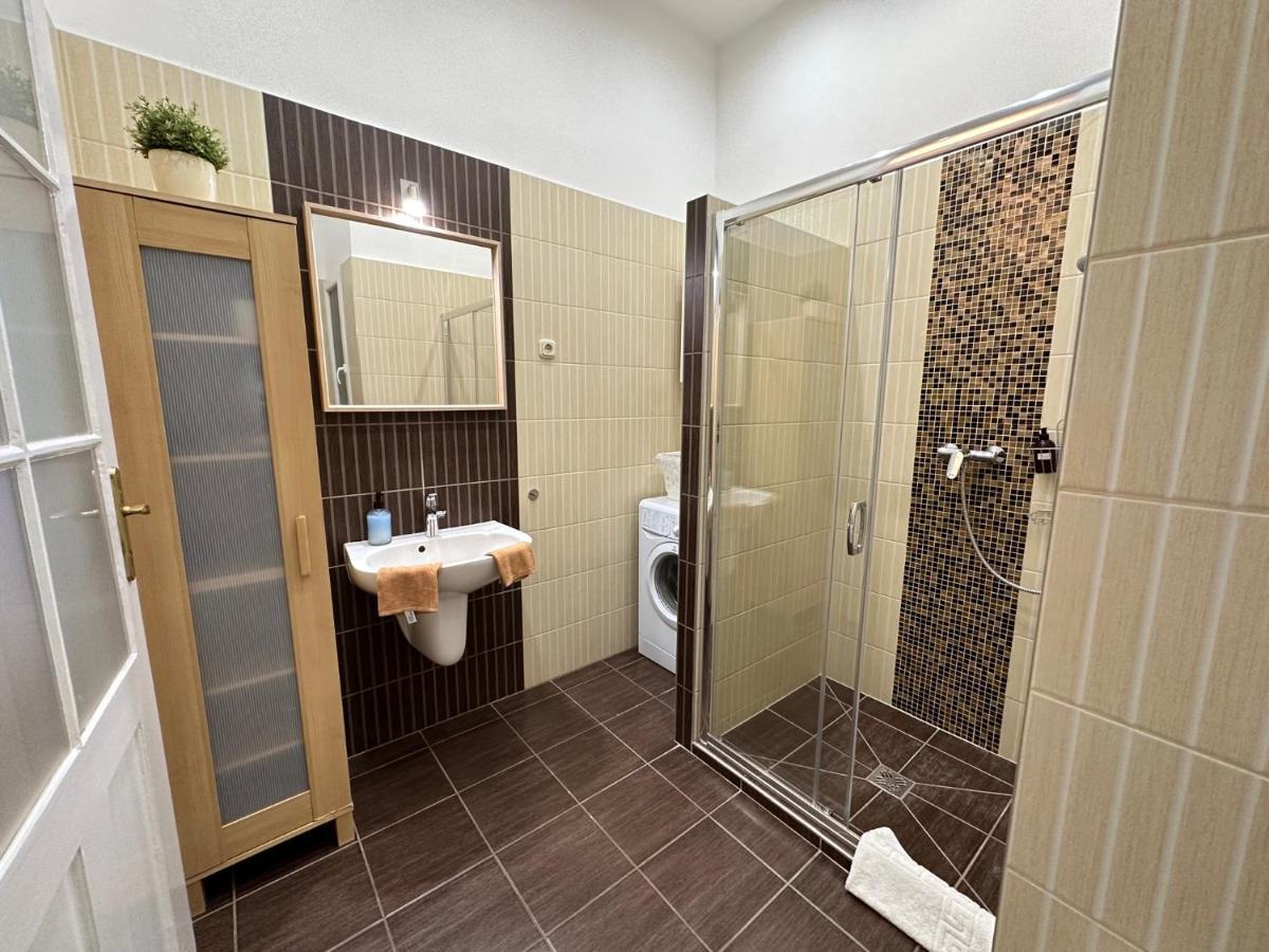 Orangehomes Peaceful Apartment Next To Central Market Hall Budapesta Exterior foto